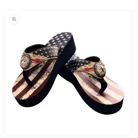 Montana West Wedge flip flops size 11 Americana American Flag Conches Rhinestone - Picture 3 of 5